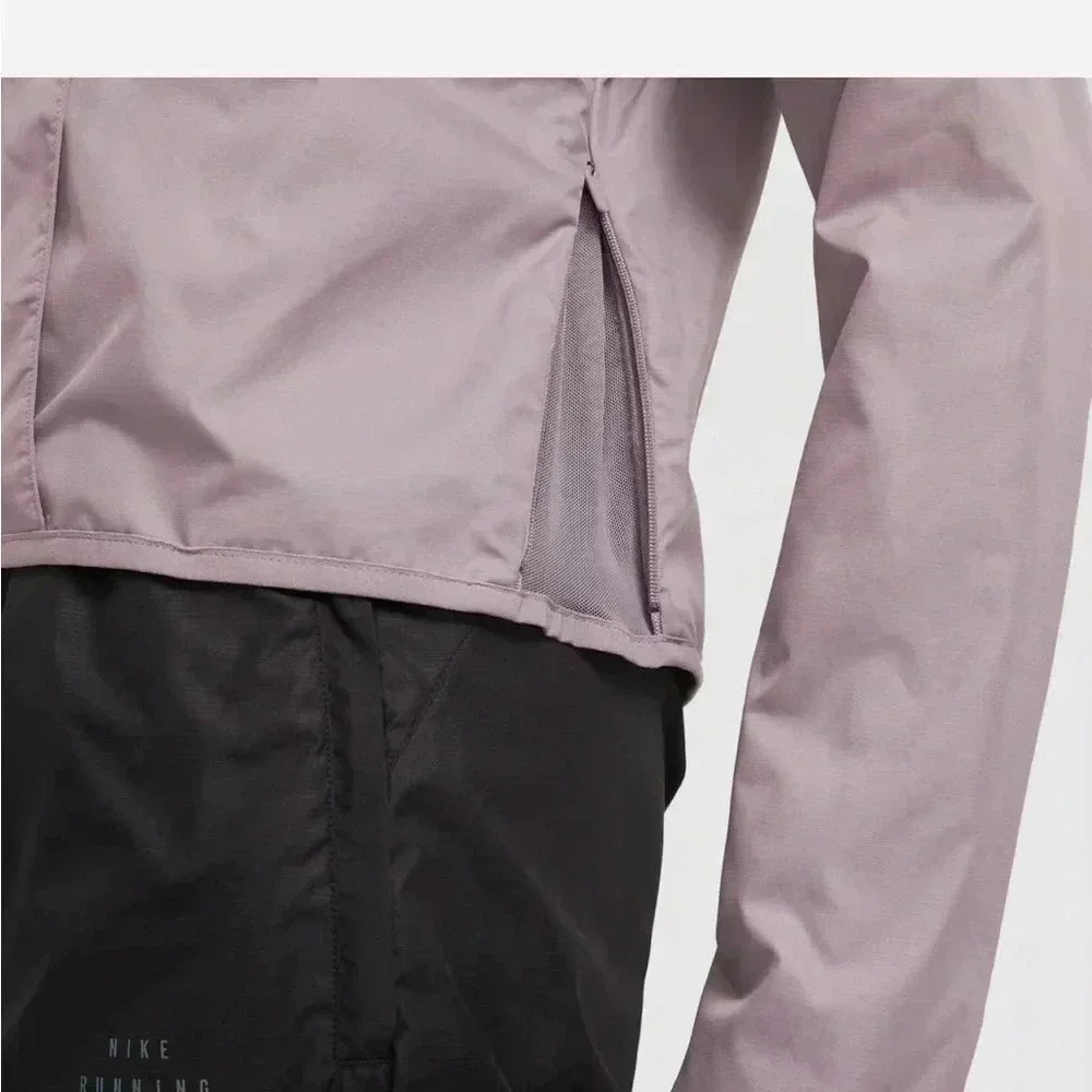 Nike Women's Purple Smoke F Zip Run Division Jacket - Picture 3 of 13
